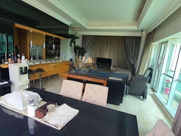 Apartemen Kuningan Palace Penthouse