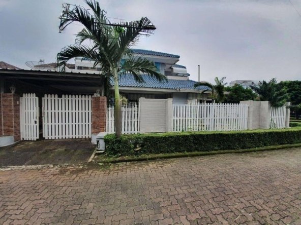 Rumah Siap Huni lebak bulus dalam Komplek