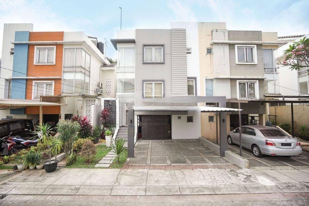 Rumah 4 KT Strategis 10 Menit ke Stasiun Pondok Ranji Siap Huni Dibantu KPR J9781