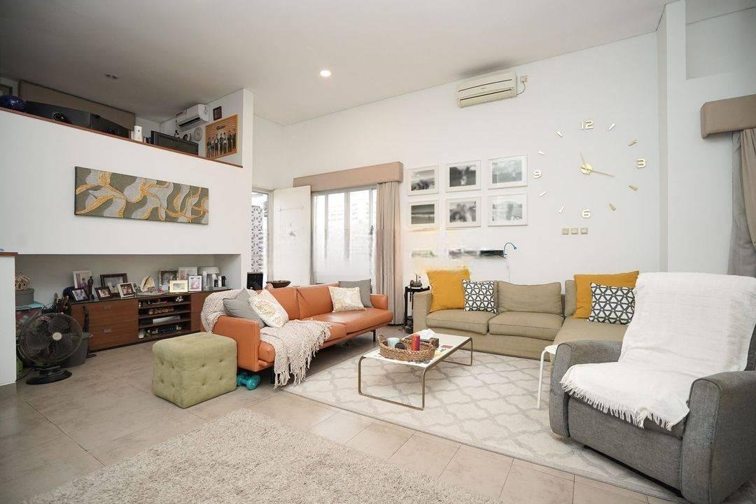 Rumah 4 KT Strategis 10 Menit ke Stasiun Pondok Ranji Siap Huni Dibantu KPR J9781