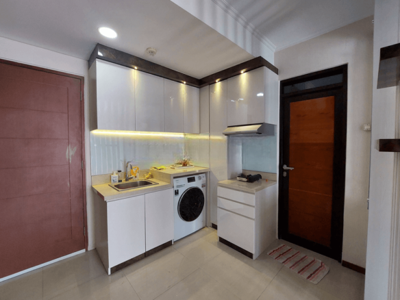 Dijual 3 BR Jadi 2 BR Apartemen Gateway Pasteur Ruang Lega Furnish Cantik Murah