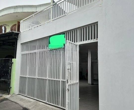 Rumah 3 Lantai Sudah Renovasi Unfurnished di Tebet
