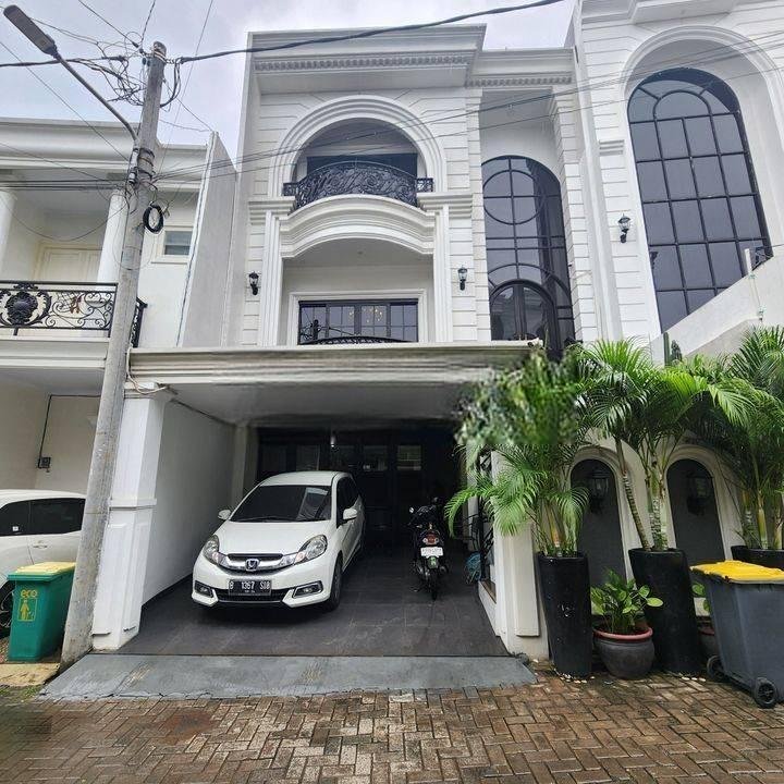 rumah klasik komp Permata 2 residence