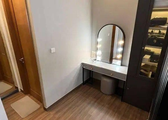 TERMURAH Apartemen Taman Anggrek Residence 3+1BR Semi Furnished Baru DIBAWAH SP