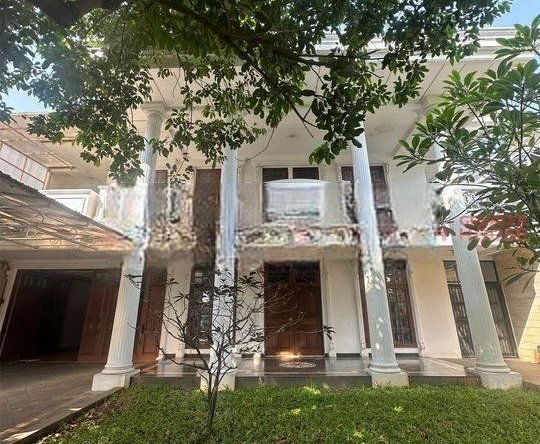 RAGUNAN - RUMAH ASRI DEKAT KEMENTRIAN PERTANIAN (T/B: 921/700)