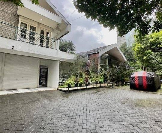 Rumah Lama Hitung Tanah Lokasi Strategis