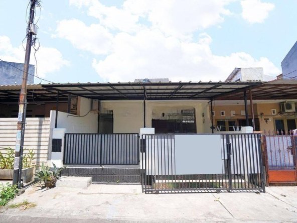 Rumah Hadap Timur Semi Furnished 15 menit ke The Breeze BSD City Harga Nego J19799