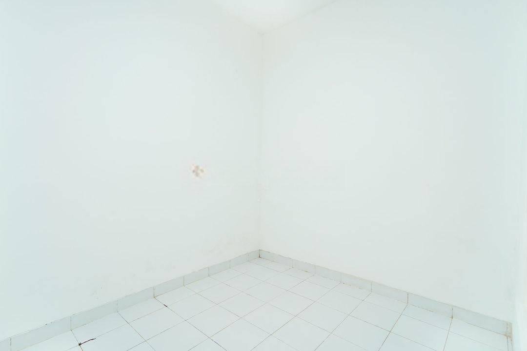 Rumah Cantik Semi Furnished Dibantu KPR dekat The Breeze BSD City Harga Nego J20571