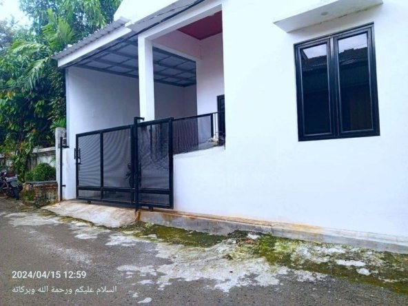 Rumah 2 Lantai komplek perumahan