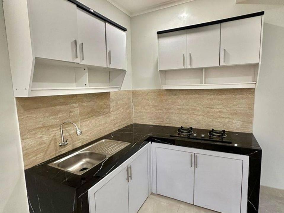 Rumah Cantik 2 Lt Siap Huni Gratis Renovasi 5 Mnt ke Taman Kota 2 BSD Harga Nego J24069