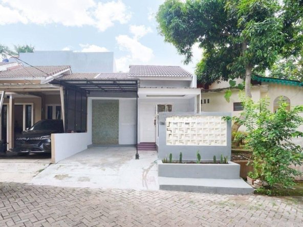 Rumah Siap Huni Semi Furnished dekat Mall dan Sekolah di Tangsel Dibantu KPR J23767