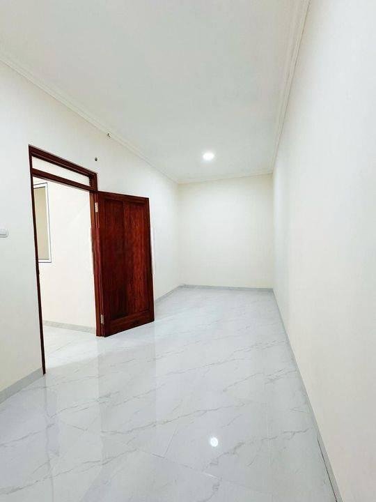 Rumah 2 lantai 6x12 Grand Poris free kitchen lokasi strategis