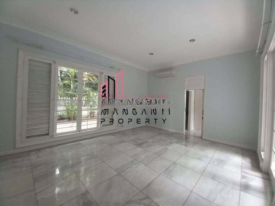 Rumah Cantik Siap Huni Lokasi Strategis Area Dekat Senopati Dan Senayan Harga Murah Kebayoran Baru Jakarta Selatan