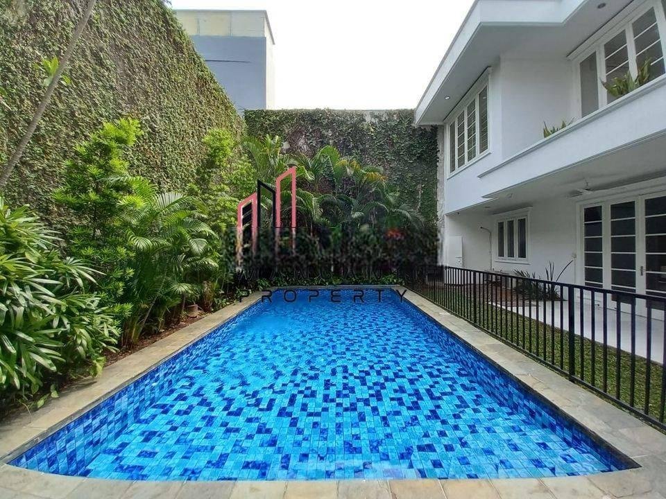 Rumah Cantik Siap Huni Lokasi Strategis Area Dekat Senopati Dan Senayan Harga Murah Kebayoran Baru Jakarta Selatan