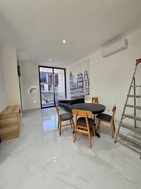 Sewa Rumah 3 Lantai Golf Island Pik Ukuran 5x12