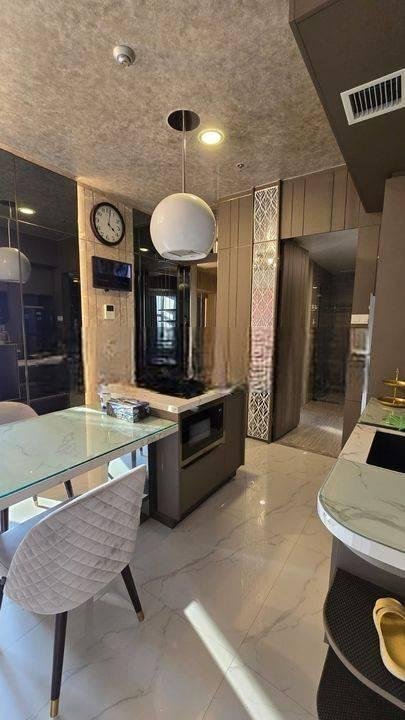 Dijual 24. Jual Rugi Apartment Laviz 2BR Pakuwon Mall