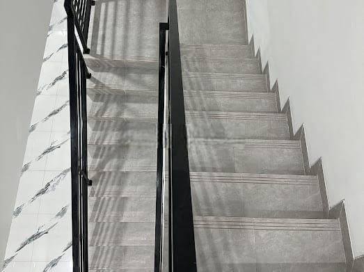 Rumah Tanjung Duren 3 lantai jalan 2 mobil