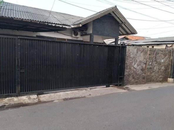 Rumah Bagus Akses Mudah Petukangan Jakarta Selatan