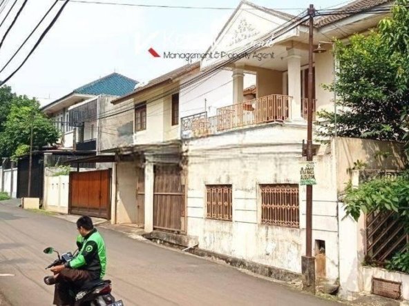 Rumah TER MURAH dalam KOMPLEK di LEBAK BULUS