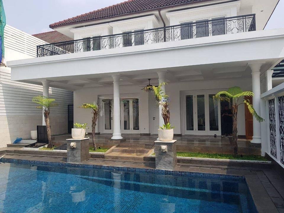 Disewakan rumah daerah Kemang Jakarta Selatan.
