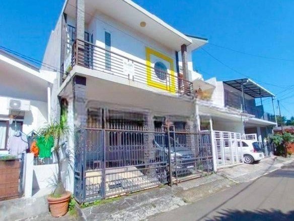 RUMAH SIAP HUNI 2LT CANTIK TERAWAT STRATEGIS DI BINTARO 2 RUMAH SIAP HUNI 2LT CANTIK TERAWAT STRATEGIS DI BINTARO RUMAH SIAP HUNI 2LT CANTIK TERAWAT STRATEGIS DI BINTARO