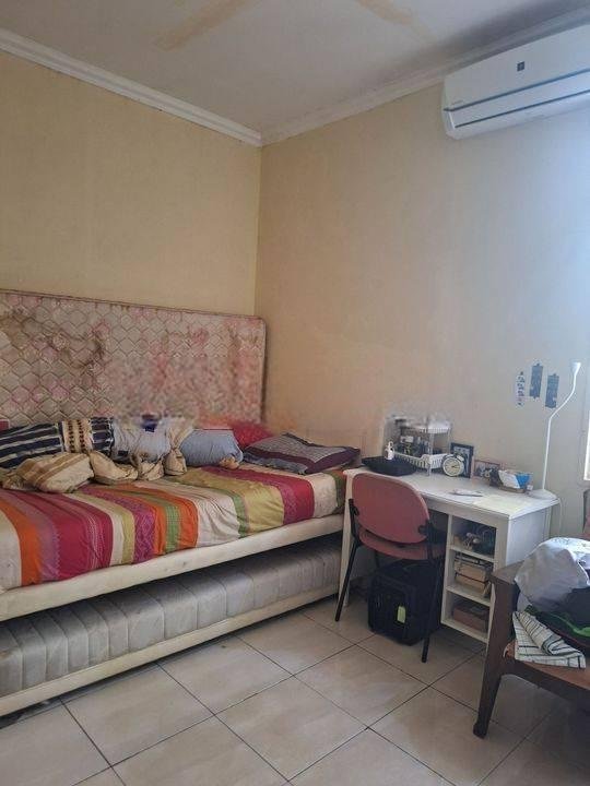 Rumah 2 Lantai Balkon Full Dak di The Green BSD