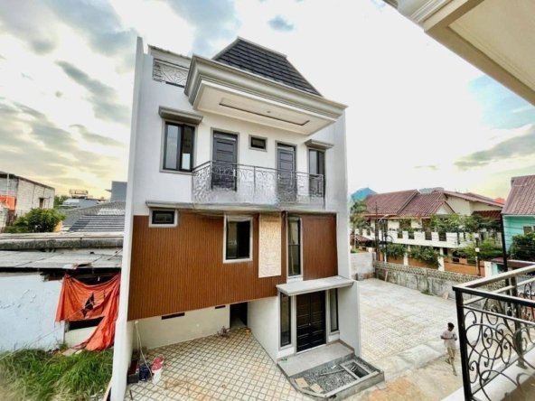 (TERMURAH) PEJATEN BARAT TOWNHOUSE - MODERN MINIMALIST