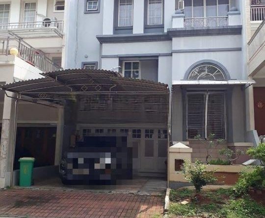 Rumah Semi Furnished di Akasia Bgm Dekat Mall Pik Avenue