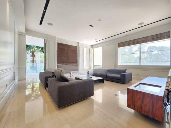 Dijual Apartemen Dharmawangsa Residence Jakarta Selatan