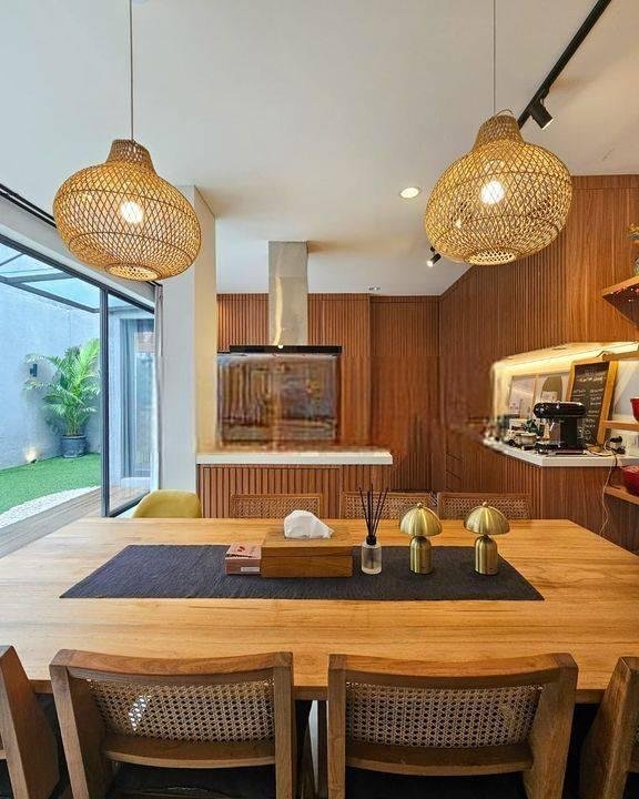 Rumah Desain Unik di Veteran Lokasi Strategis Sangat Jarang Ada