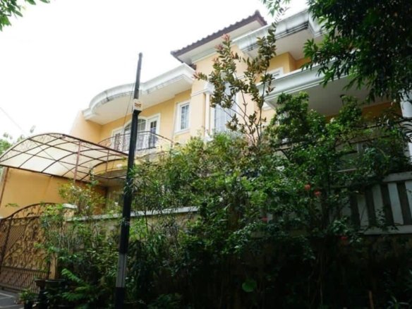 Rumah Mewah 2 Lantai Semi Furnished di Mega Kuningan, Jakarta Selatan 20 Rumah Mewah 2 Lantai Semi Furnished di Mega Kuningan, Jakarta Selatan Rumah Mewah 2 Lantai Semi Furnished di Mega Kuningan