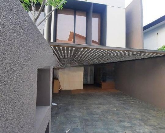 Rumah Mewah Luas 225 m² Harga 4