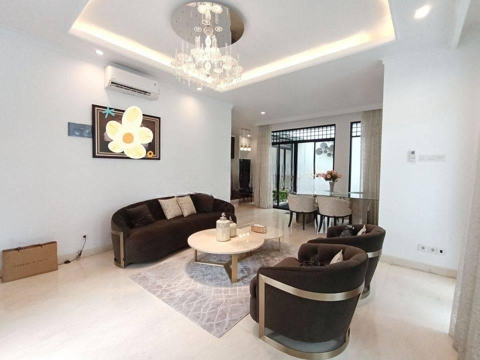 Rumah Hook Mewah Full Furnish di Discovery Bintaro Sektor 9