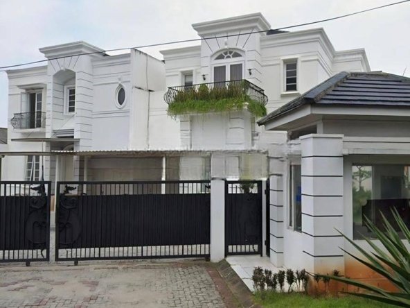 Rumah Di jual Area jagakarsa Cantik Dan Bagus siap Huni