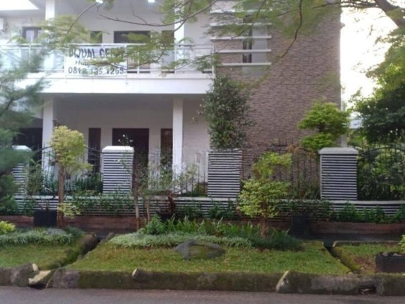 Dijual Rumah Hoek, Terawat Dan Rapi, Siap Huni 6 Dijual Rumah Hoek, Terawat Dan Rapi, Siap Huni Dijual Rumah Hoek
