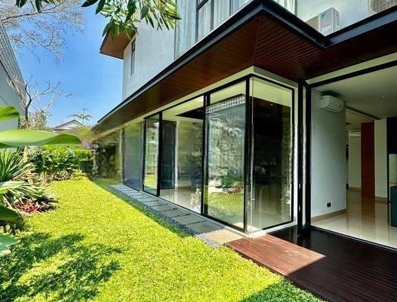 House Tropical Minimalis Best Location Kemang Dalam Jakarta Selatan 8 House Tropical Minimalis Best Location Kemang Dalam Jakarta Selatan House Tropical Minimalis Best Location Kemang Dalam Jakarta Selatan