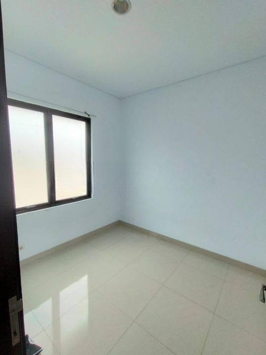 STOCK LANGKA Rumah di EMINENT ILLUSTRIA STOCK LANGKA Rumah di EMINENT ILLUSTRIA