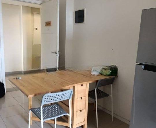 Dijual Apartemen Parahyangan Residence 2 BR Semi Furnished Bagus