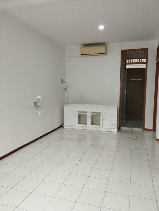 Rumah Bagus 3 lantai selesai renovasi Kelapa Gading