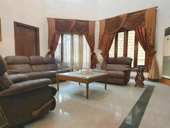 PLUIT UTARA RAYA Lt. 450m2