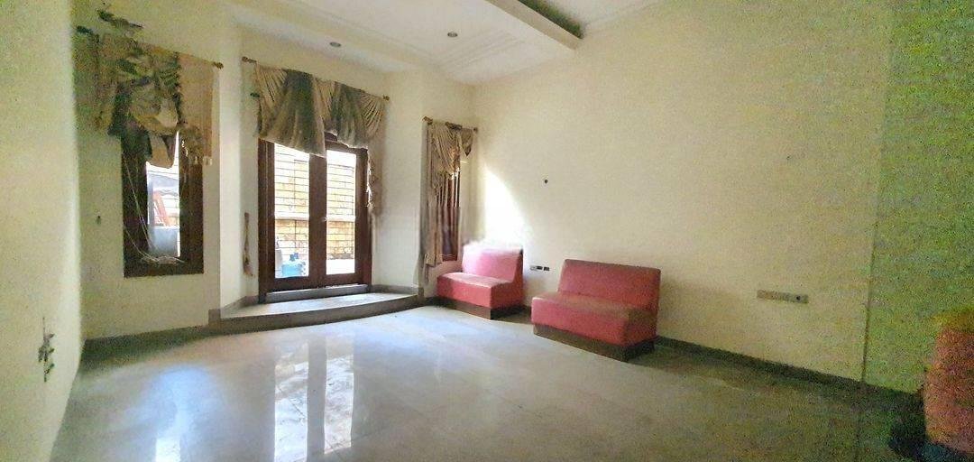 PLUIT UTARA RAYA Lt. 450m2