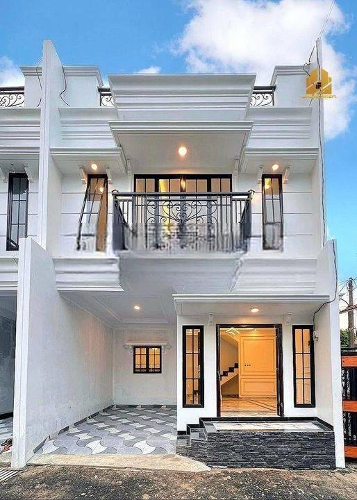 Rumah ada rooftop kolam renang Taman Bermain dan area parkir