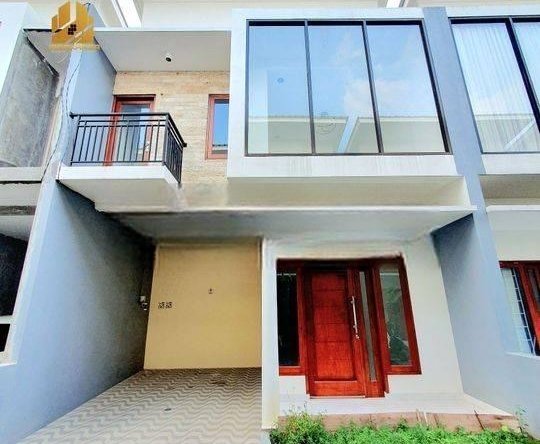 Rumah dalam Cluster Kamar tidur 3 + 1 jarang ada harga segini