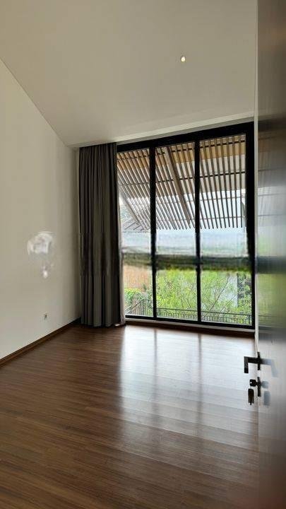 Disewakan Rumah Cluster Mewah Kemang LB 703 m2+Swimming Pool