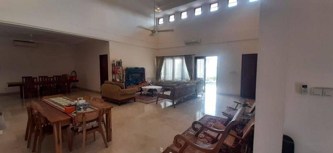 Disewa Rumah Mewah Dan Luas Di Kemang Utara