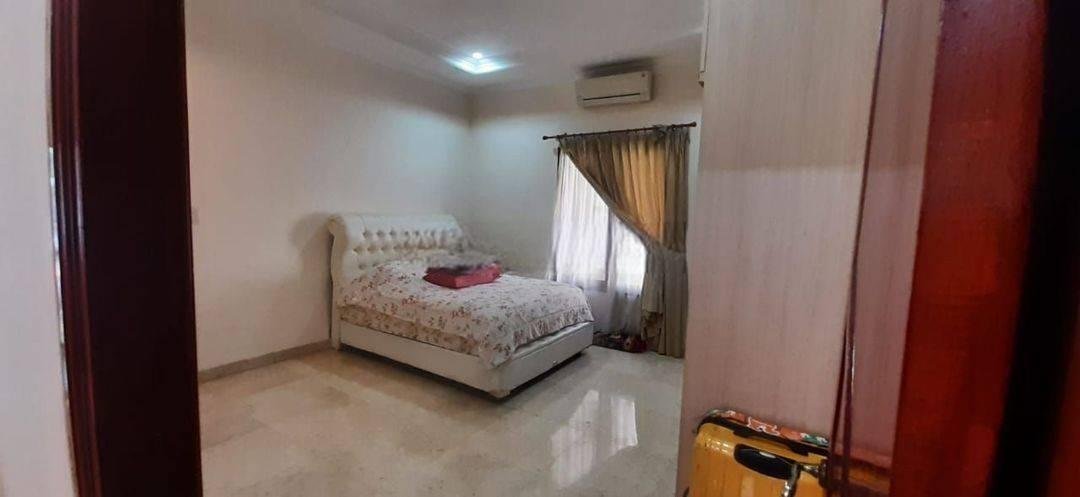 Disewa Rumah Mewah Dan Luas Di Kemang Utara