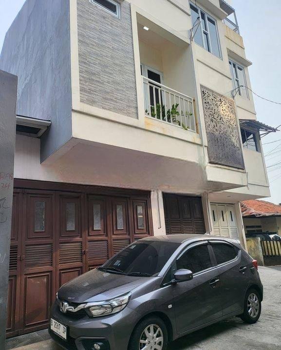 Rumah Nyaman Lokasi Strategis di Kebon Baru