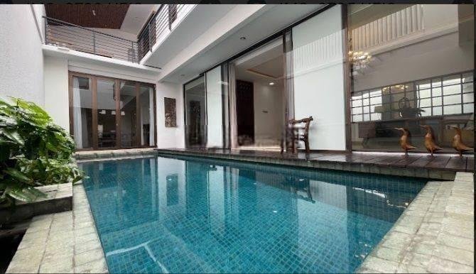 For Rent Rumah Mewah di Kemang Jakarta Selatan 2 Lt+Private pool