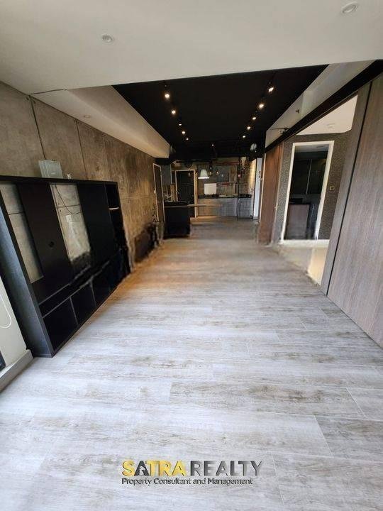 Apartemen Taman Anggrek Semi Furnished