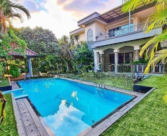 RUMAH LEBAK BULUS DESIGN EUROPEAN CLASSIC